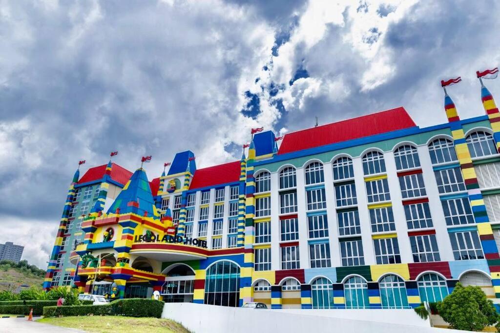 Legoland Jb Aghome Medini 3Room8Pax Bukit Indah ヌサジャヤ エクステリア 写真