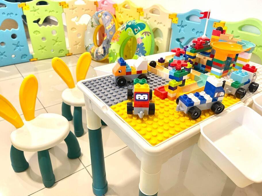 Legoland Jb Aghome Medini 3Room8Pax Bukit Indah ヌサジャヤ エクステリア 写真